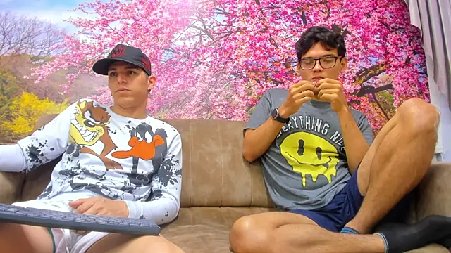 BvlgarVoyss online show from November 9, 7:32 pm