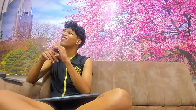 BvlgarVoyss online show from November 10, 7:42 pm