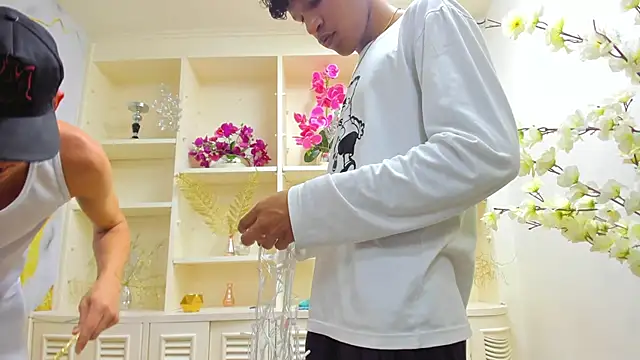 BvlgarVoyss online show from November 17, 8:09 pm