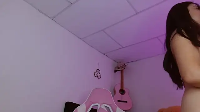 Dakota bumm online show from November 8, 7:08 pm