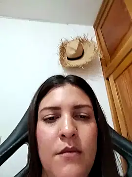 Mia Hampton online show from September 17, 8:29 pm