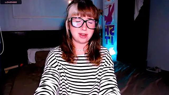 Cosmo Riri online show from September 13, 12:24 pm