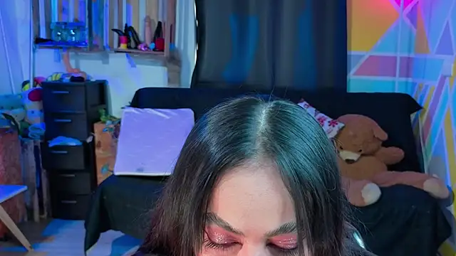 Cuttiealice online show from September 11, 5:46 pm