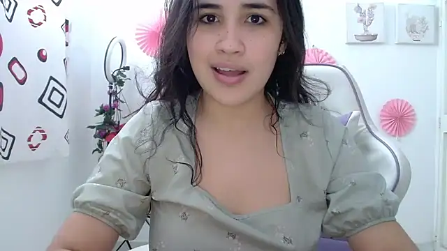 InocentHeaven1 online show from December 18, 1:05 pm