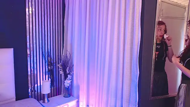 LiaVillalobos online show from February 4, 11:46 am