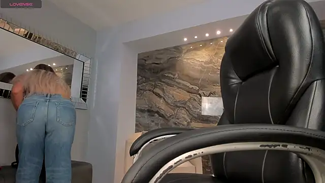 SophieBarnett online show from November 14, 12:32 am