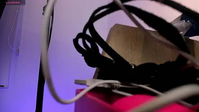 SophieBarnett online show from April 19, 12:21 am