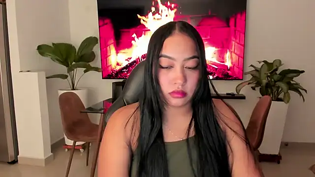 brunetenikole02 online show from April 21, 2:04 am