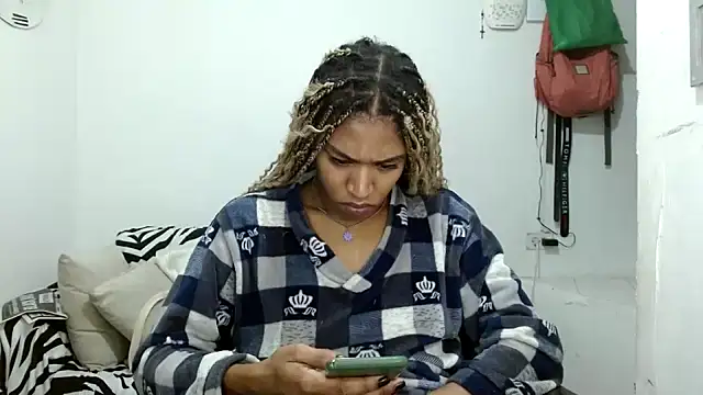 angelamarie1 online show from January 7, 10:40 am