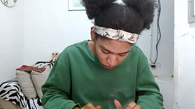 angelamarie1 online show from February 6, 1:36 pm