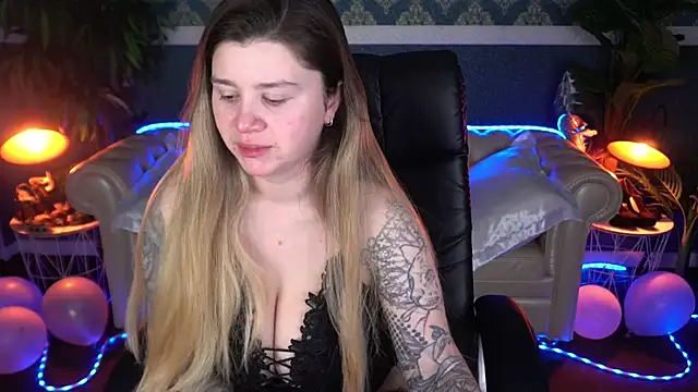 AmellyMilly online show from March 4, 1:39 pm