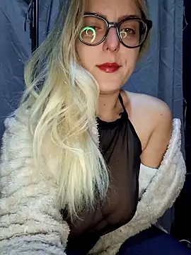 dolcehelena993 online show from November 28, 3:37 pm