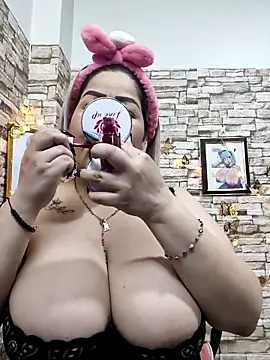 Dalessa Bigtits online show from April 20, 12:02 am