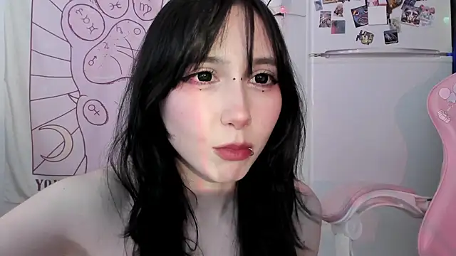 Holy420lolii online show from January 31, 7:11 pm