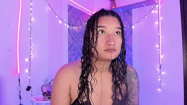 Eva Lee  online show from June 2, 10:38 am