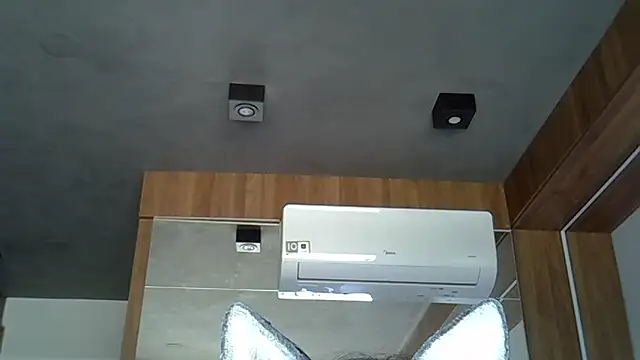 Snapshot of Skinny-Kitten chatting on October 5, 3:28 pm Skinny-Kitten online show from October 5, 3:28 pm