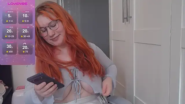 Snapshot of FluffyRainbowKity chatting on September 26, 10:13 am FluffyRainbowKity online show from September 26, 10:13 am