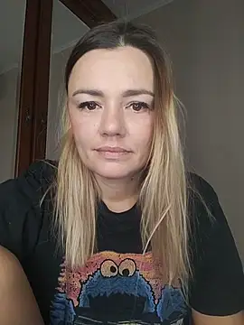 KrissSexi online show from November 1, 7:01 am