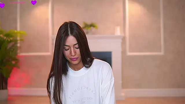 Snapshot of Abbela_White chatting on October 21, 5:11 am Abbela White online show from October 21, 5:11 am