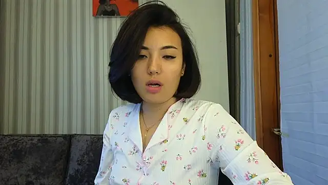 lily  foster online show from September 29, 11:48 am