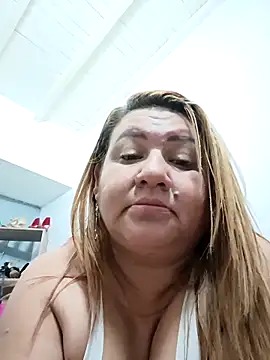 HORNY MATURE25 online show from April 3, 3:26 am