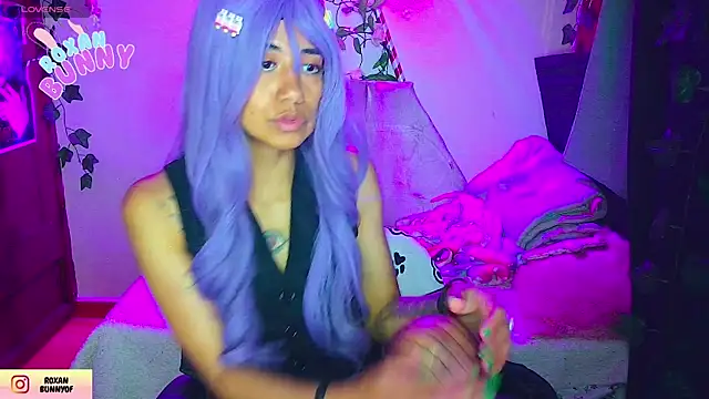 Roxanbunny1 online show from January 6, 4:05 am