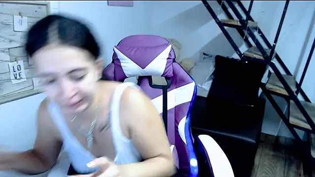 samantha baby  online show from September 23, 7:01 pm