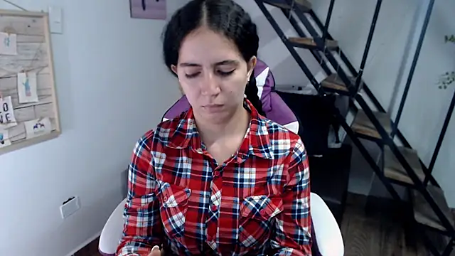 samantha baby  online show from October 12, 8:22 pm