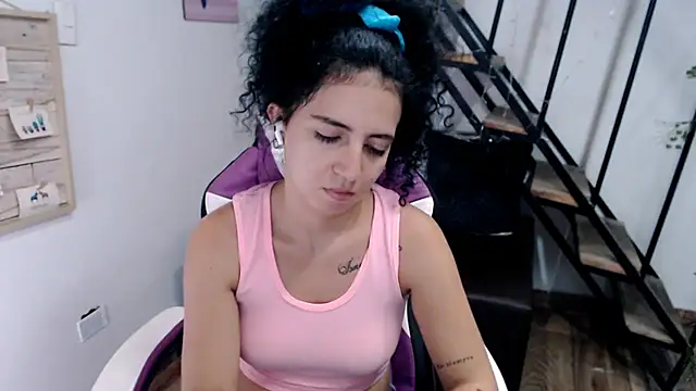 samantha baby  online show from January 10, 7:51 pm