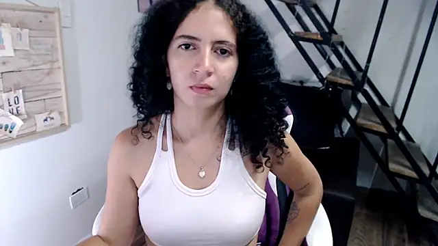 samantha baby  online show from December 17, 11:09 pm