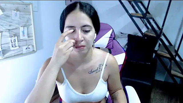 samantha baby  online show from September 25, 8:50 pm