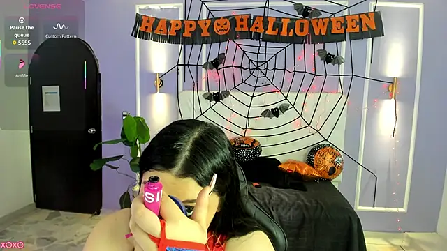 Snapshot of martinasaez chatting on October 14, 8:11 pm martinasaez online show from October 14, 8:11 pm