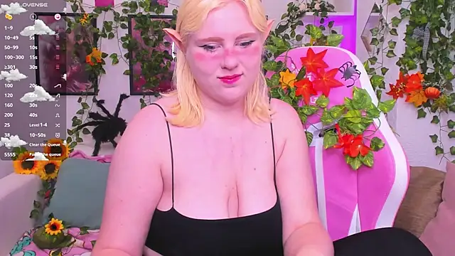 art lovee online show from October 30, 12:13 am