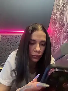 Queen of pain online show from February 14, 8:05 am