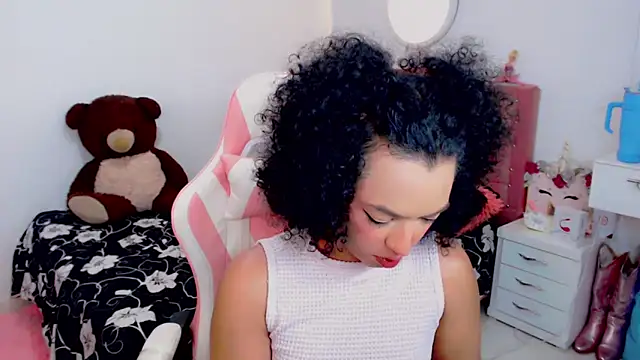 Snapshot of Tanedra_collings chatting on September 19, 4:11 am Tanedra collings online show from September 19, 4:11 am