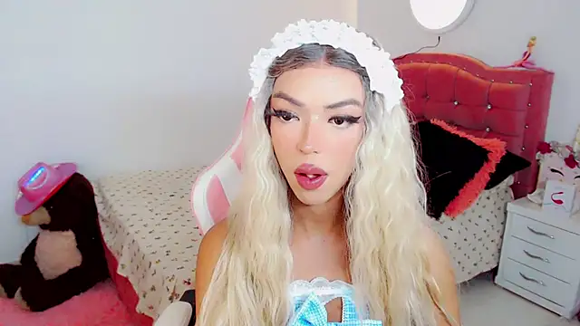 Snapshot of Tanedra_collings chatting on October 10, 4:17 am Tanedra collings online show from October 10, 4:17 am