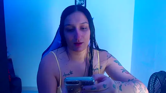Snapshot of liz_dirty chatting on October 2, 10:59 pm liz dirty online show from October 2, 10:59 pm