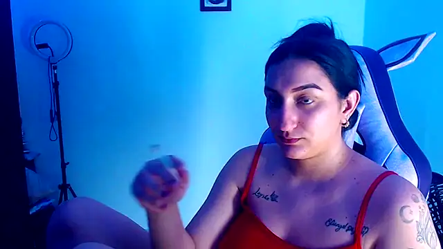 Snapshot of liz_dirty chatting on September 13, 10:29 pm liz dirty online show from September 13, 10:29 pm