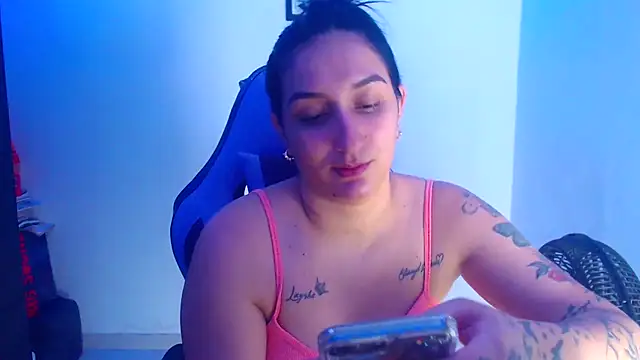 Snapshot of liz_dirty chatting on September 24, 10:20 pm liz dirty online show from September 24, 10:20 pm