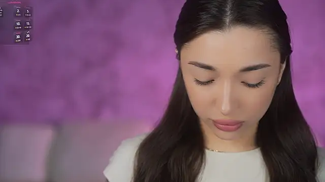 Jasmine Flow online show from April 11, 7:45 am