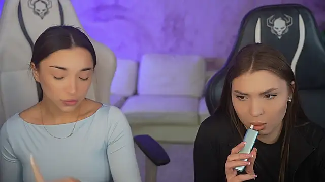 Jasmine Flow online show from October 21, 7:12 am