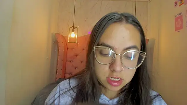 Snapshot of nalalye_cruzz_ chatting on October 1, 2:49 am nalalye cruzz online show from October 1, 2:49 am