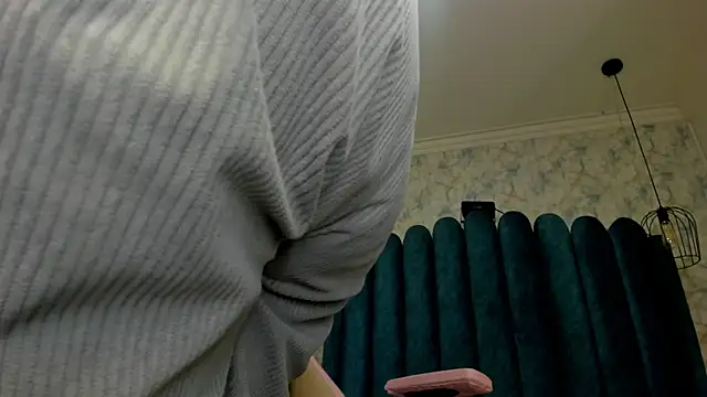 nalalye cruzz  online show from November 15, 4:57 am