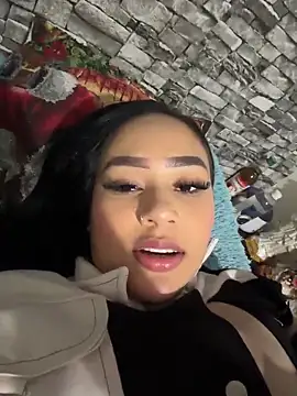 Luisa Fernandaa online show from April 3, 12:52 am