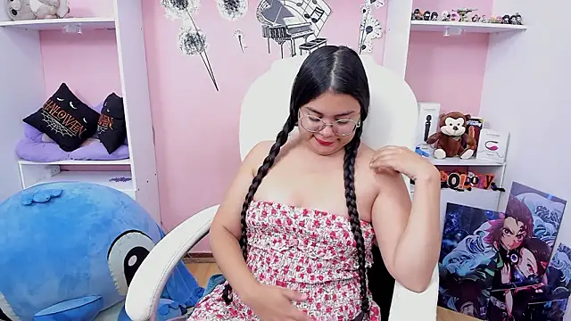 esmeralda112 online show from January 15, 10:54 am