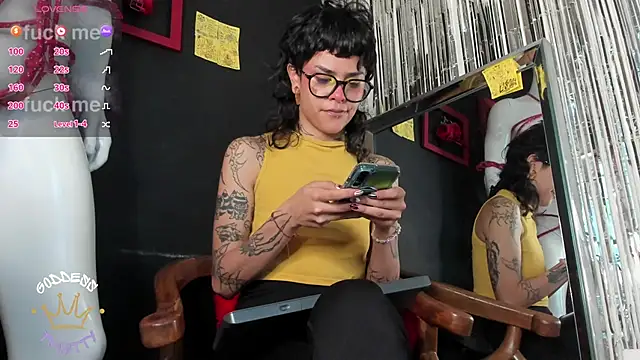 trinitty online show from October 28, 3:18 pm