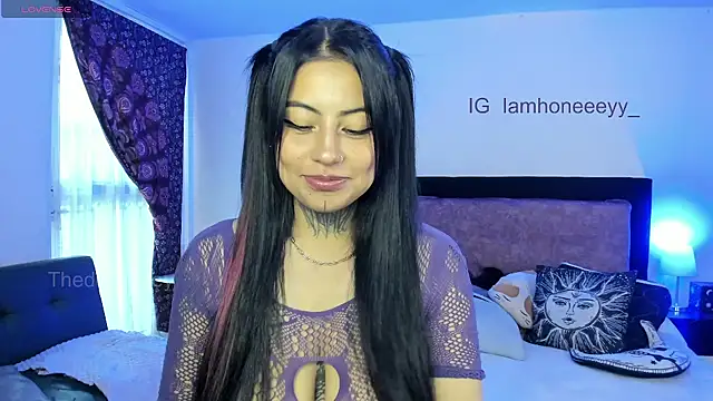 Thedollhoney online show from February 21, 2:40 pm