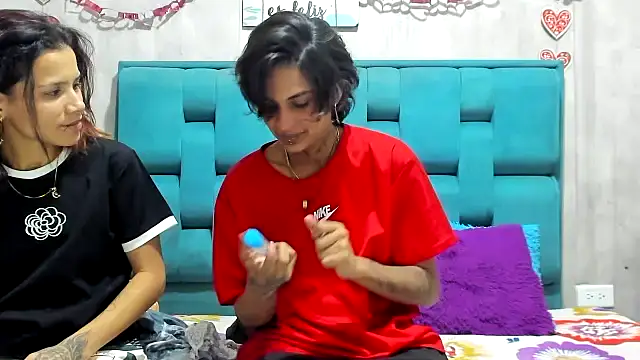 chicamir22 online show from September 12, 12:33 am