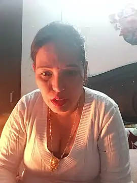 Poojabhabi101 online show from January 18, 7:37 am