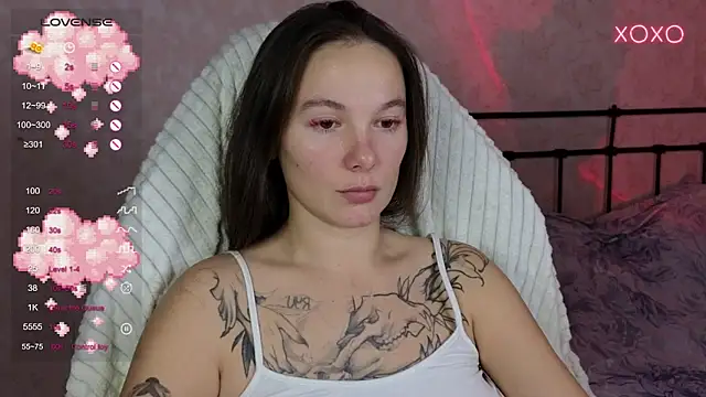 lil luna x online show from October 19, 9:39 pm